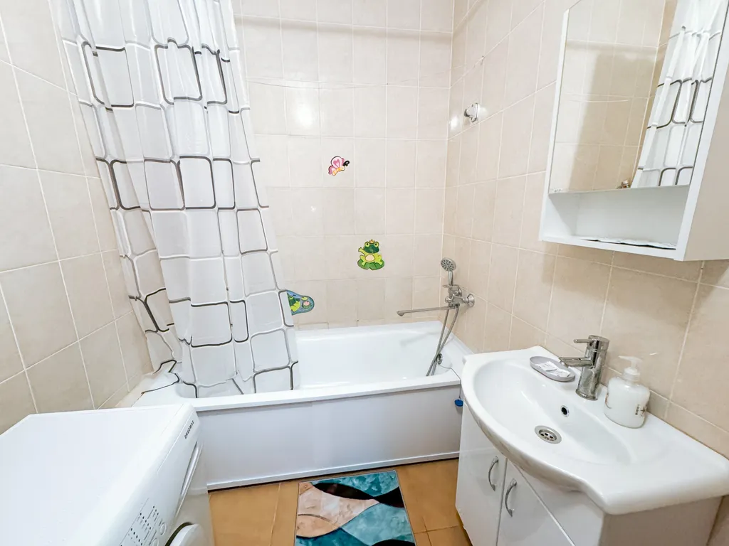 Квартира Чистая и уютная квартира возле Шереметьево — Лобня