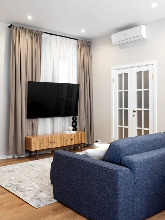 Стильная квартира на арбате с верандой