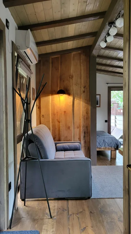 Дом-студия в стиле шале в центре