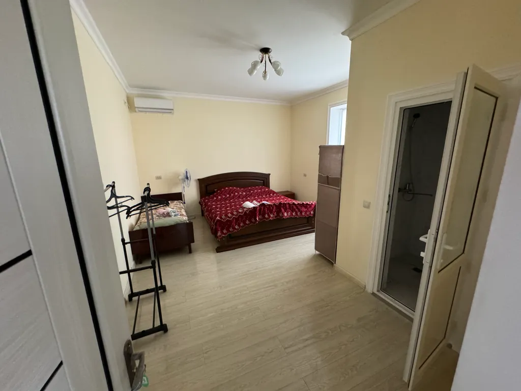 6-комнатный Дом