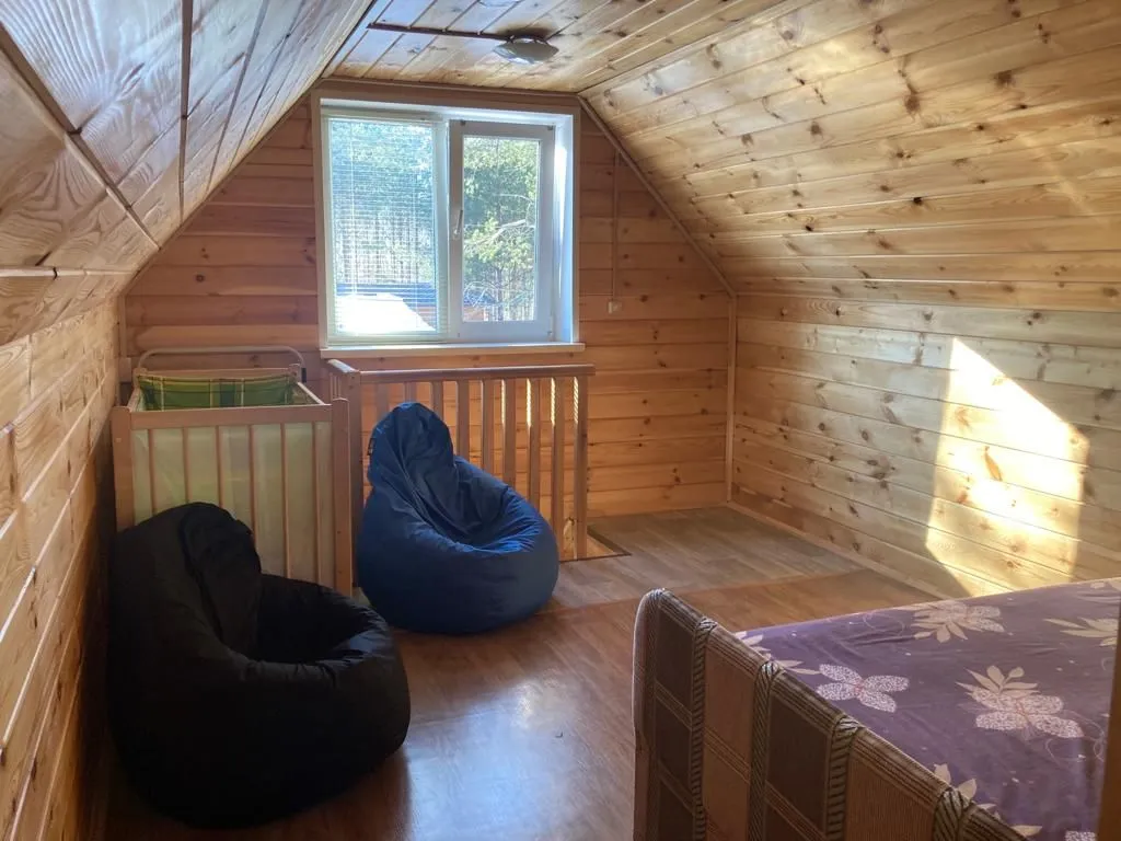 Уютный двухэтажный дом с баней