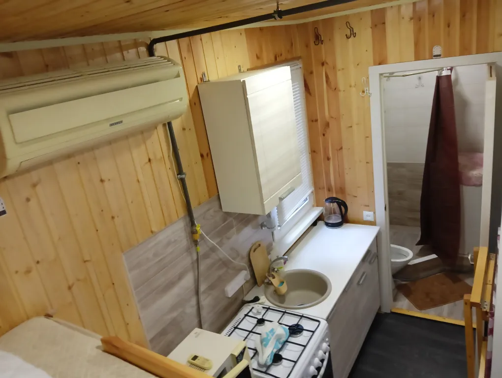 Уютная маленькая отдельная квартира-студия в центре Ялты