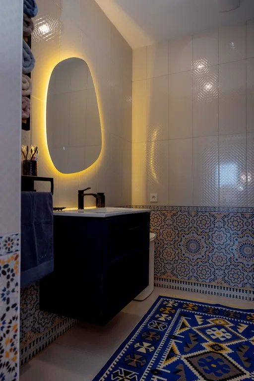 Домик у моря с бассейном