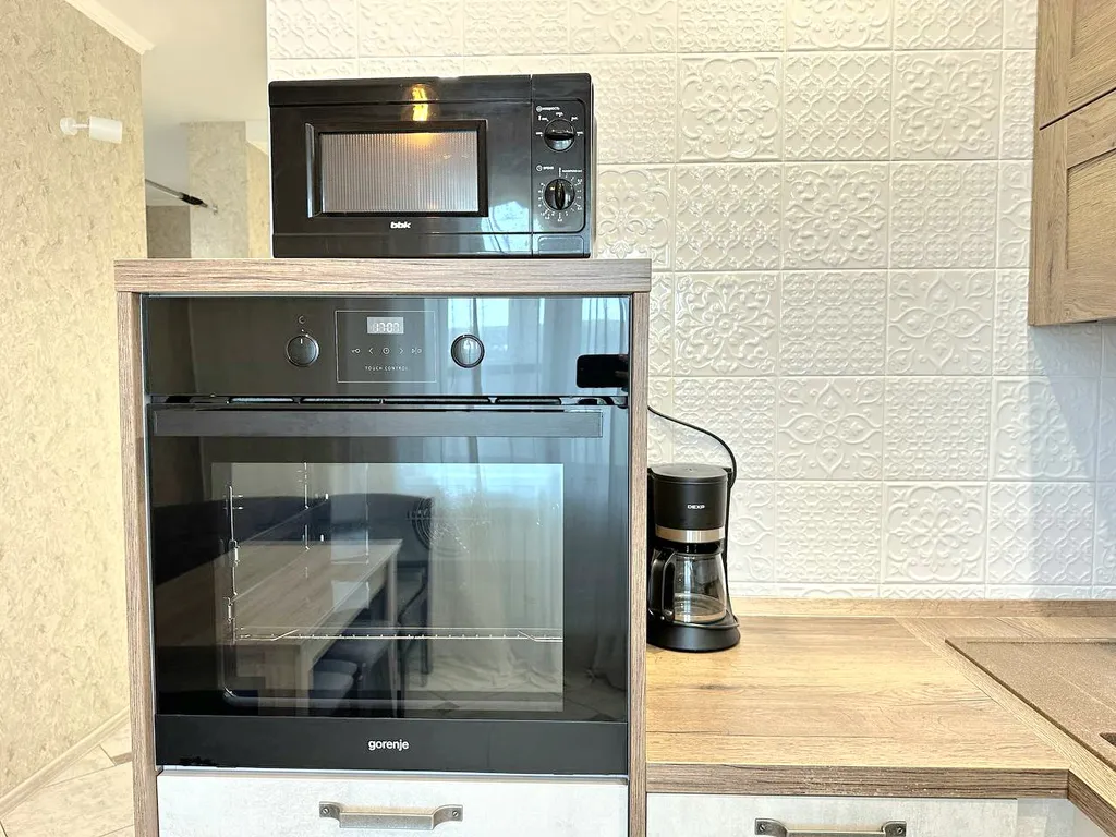 2-комнатная квартира с балконом напротив ЛДК и Кузбасс-Арена