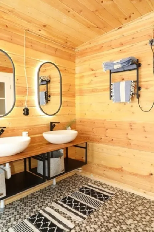 Монте в окружении леса