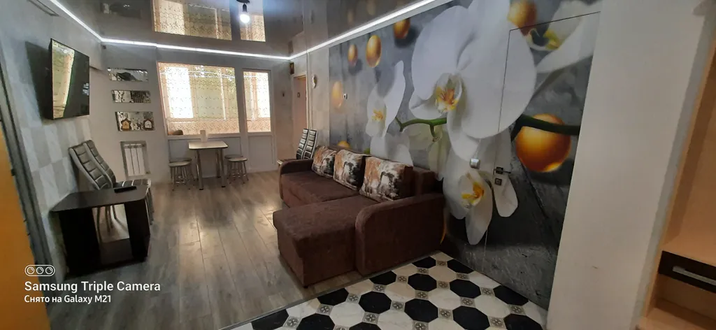 Квартира 3-комнатная квартира в центре города — Евпатория