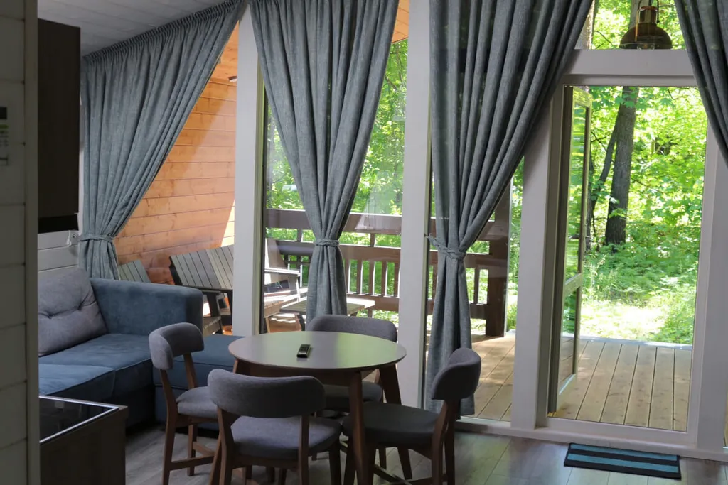 Малое бунгало в лесном массиве