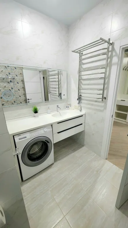 Просторная видовая трёхкомнатная квартира в приморском парке