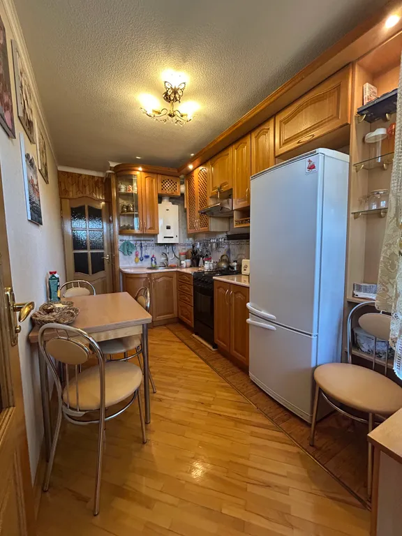 2-х комнатная квартира в центре посёлка