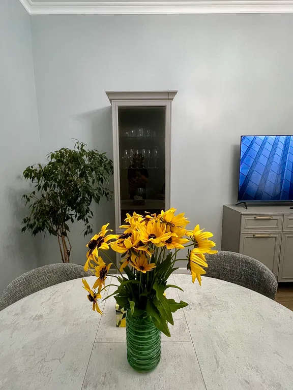 Просторная 3-комнатная квартира по соседству с ГУМом