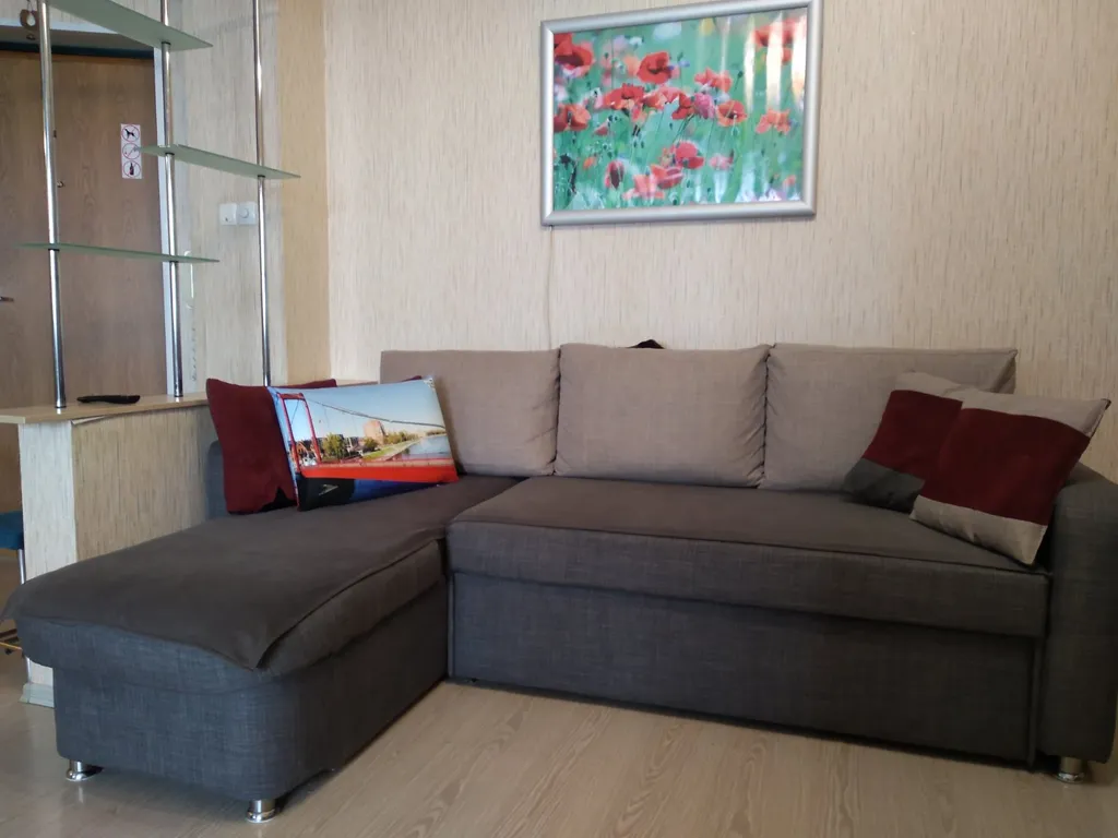 Квартира на набережной с видом на реку