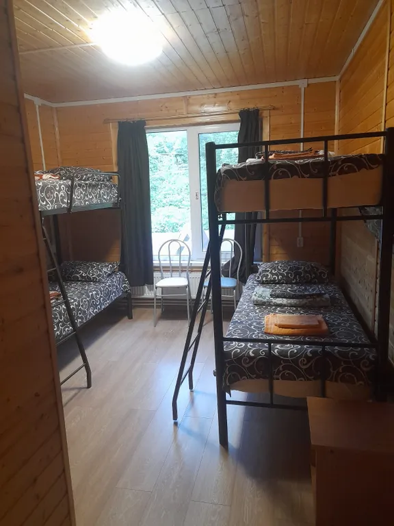 Четырехместный номер с двумя двухярусными кроватями