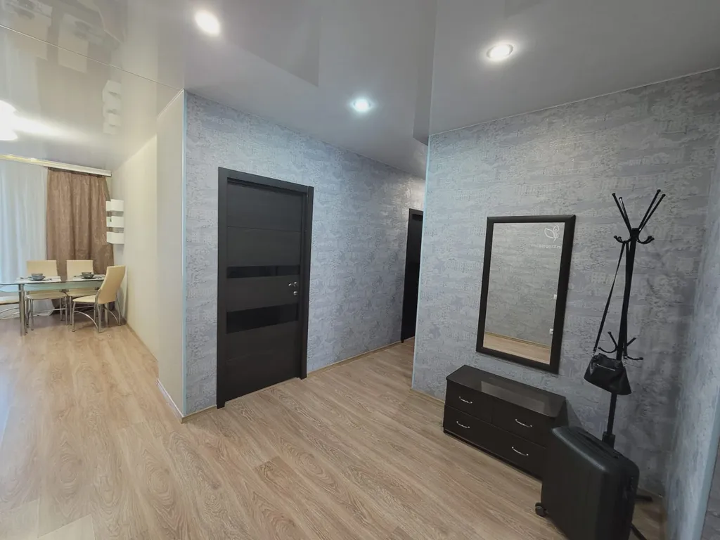 Просторная трёхкомнатная квартира с балконом