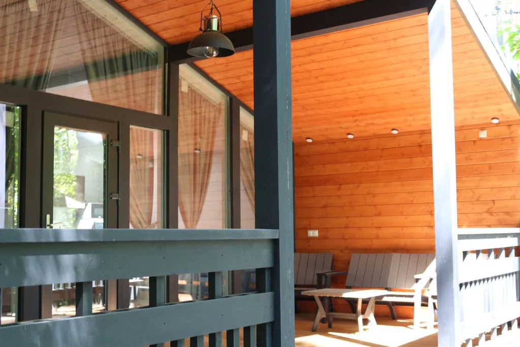 Малое бунгало в лесном массиве