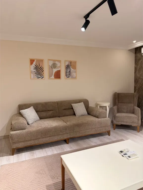 Семейная уютная квартира 15N