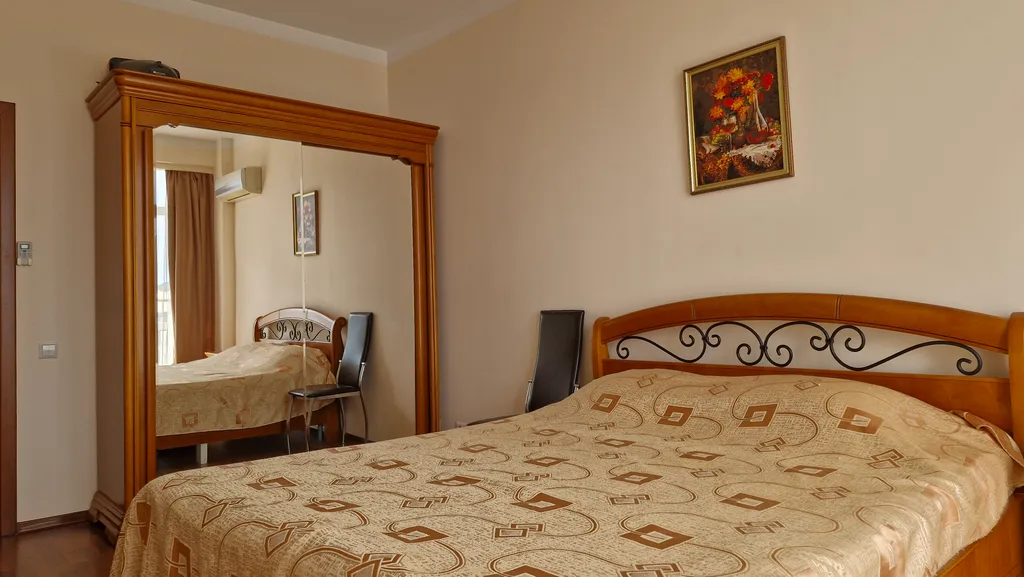 Просторная, видовая 2-комнатная квартира