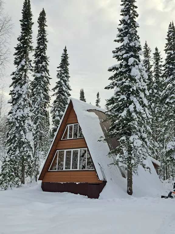 Коттедж Большой А-фрейм — аренда посуточно в Шерегеш