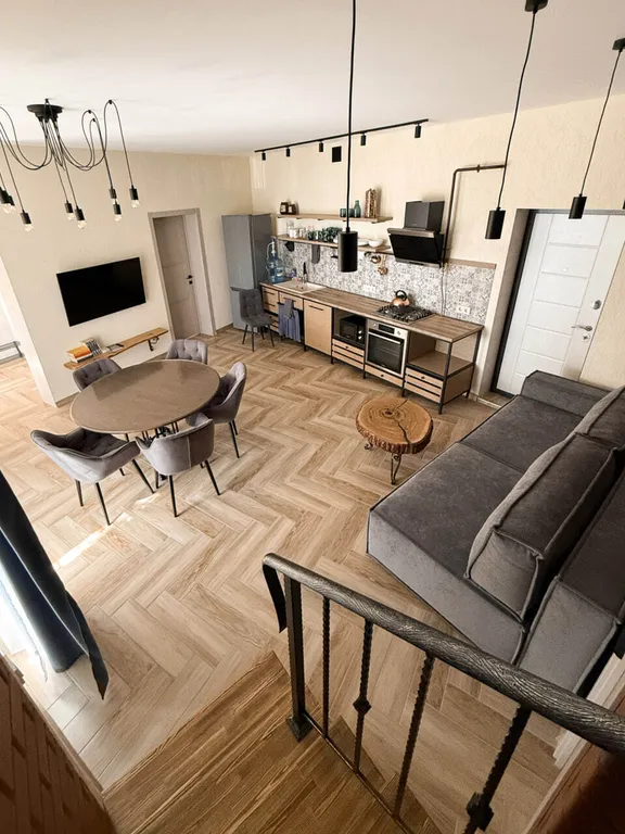 4-комнатный Дом