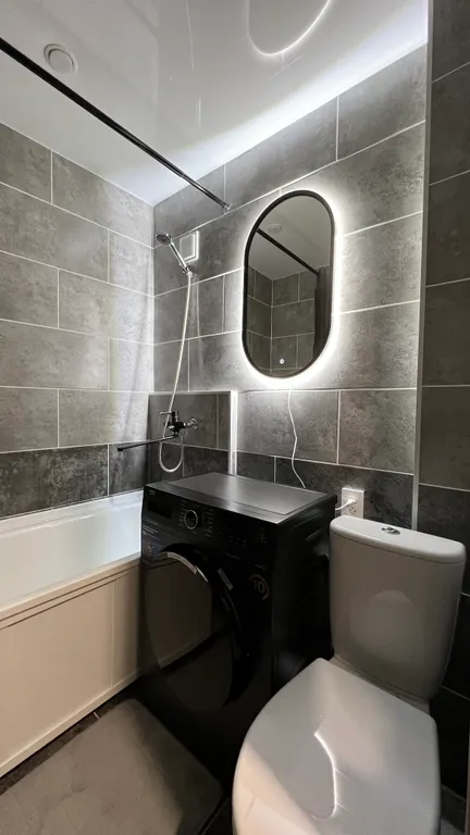 Трехкомнатная квартира с хорошим ремонтом и видом