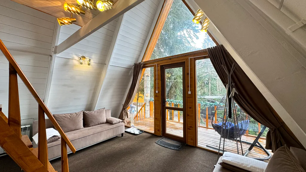 Треугольное шале