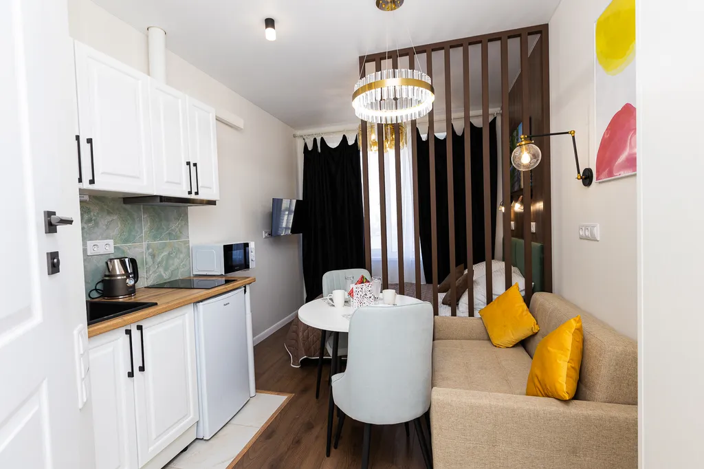 Комфортная и стильная студия рядом с метро