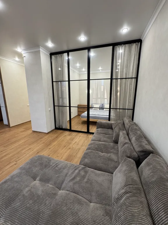 Квартира Стильный апартамент в центре Mega park Arbat — аренда посуточно в Алматы