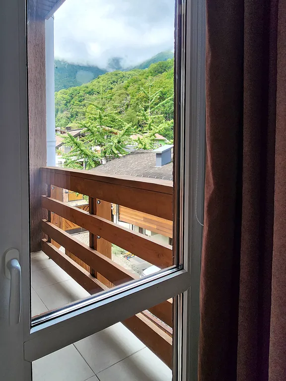 William Morris Apartment