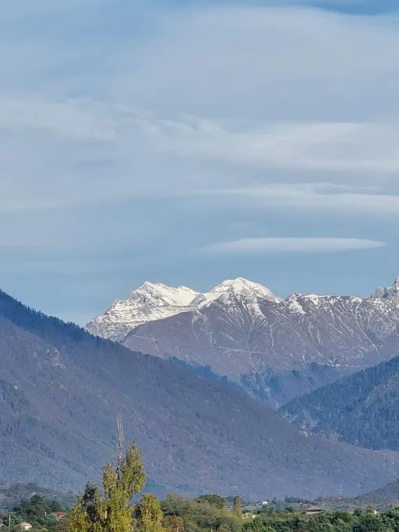 Квартира Уютная квартира в частном доме на последнем этаже — Сириус