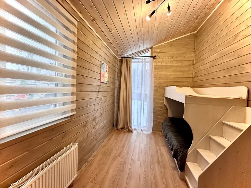 4-комнатный Дом