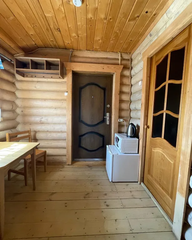 Дом из сруба с баней и бассейном