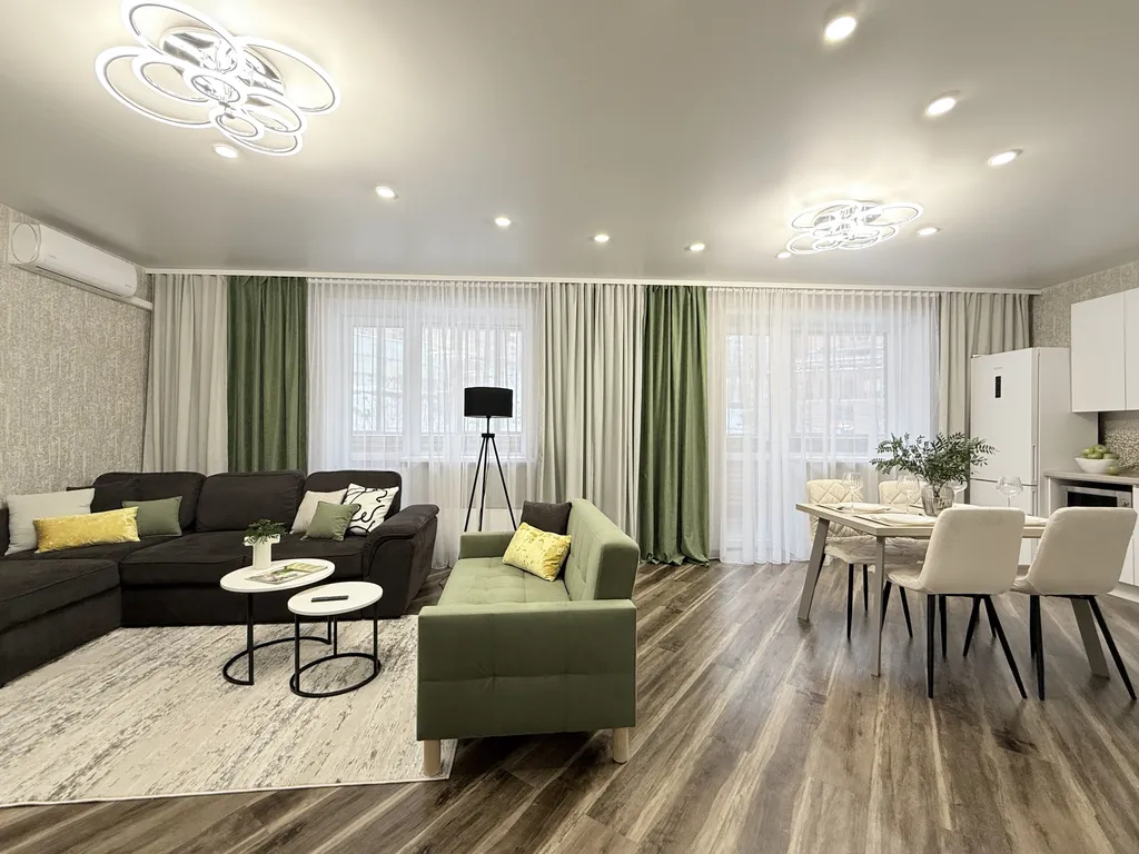 Двушка на 7 человек у нового ЛДС Сибирь-арена