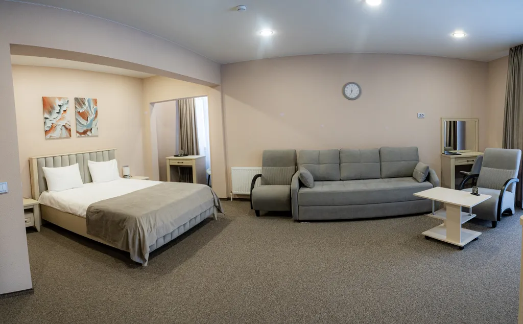 Четырёхместный номер с видом на горы