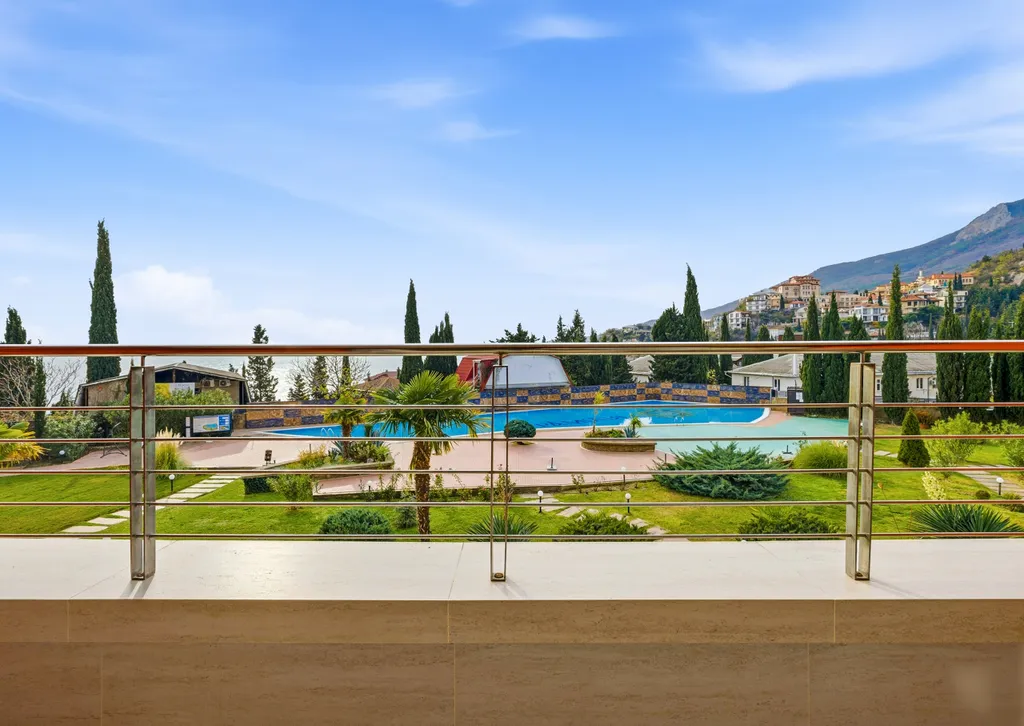 3-ех комнатная студия с видом на море с евроремонтом  № 24