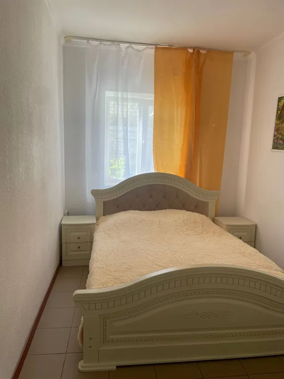 Квартира Двухкомнатный номер с кухней — аренда посуточно в Феодосия