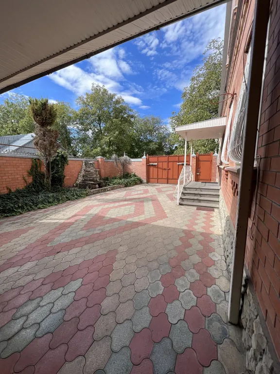 6-комнатный Дом