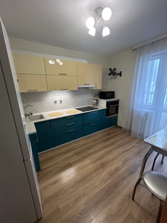 Квартира в центре города — аренда посуточно в Верхняя Пышма