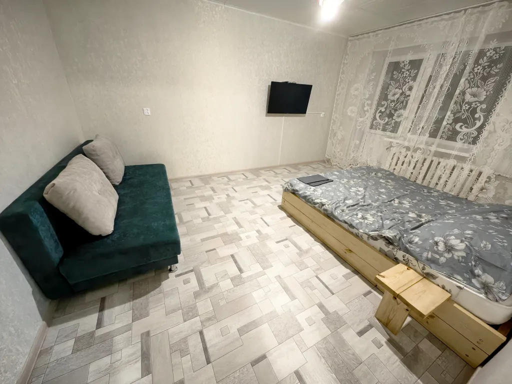 Вместительная трёхкомнатная квартира на набережной