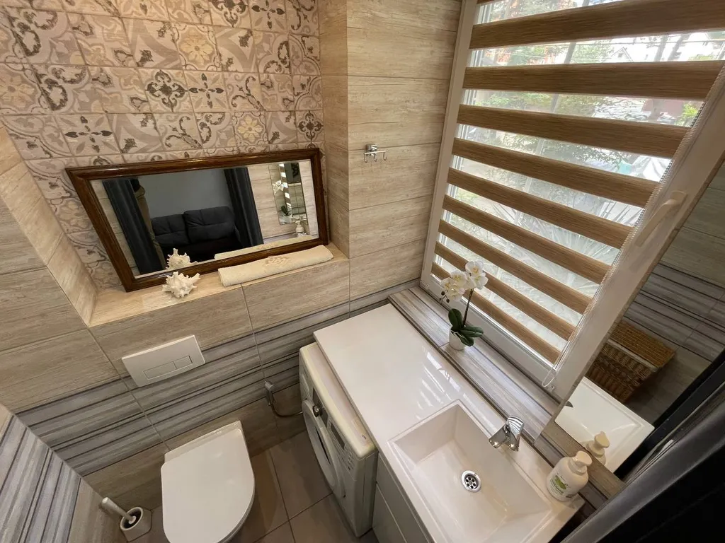 Двухуровневая квартира с дизайнерским ремонтом возле моря