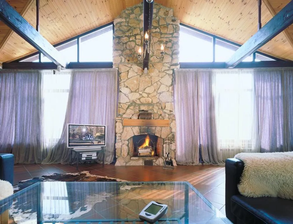 Коттедж с бассейном и сауной