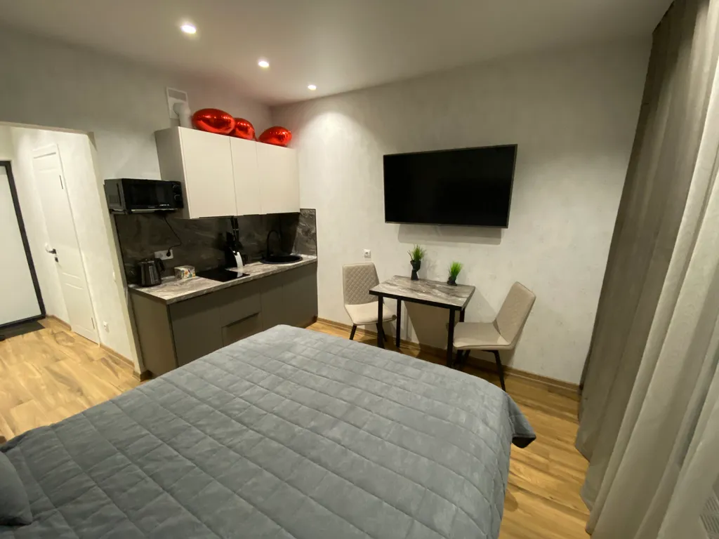 Уютная квартира класса люкс с новым ремонтом в лучшем районе города