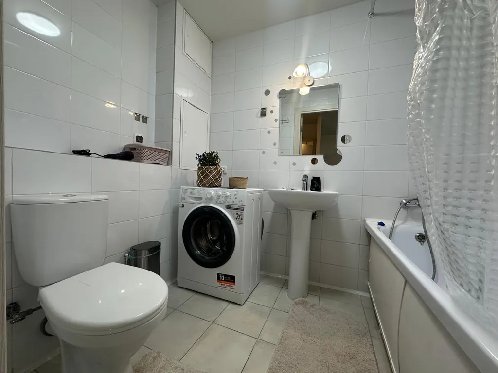 Просторная евродвушка в центре