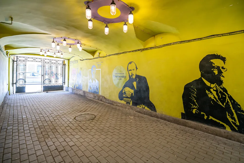Квартира Большая 3-комнатная квартира в центре города на Невском пр и ул Рубинштейна — Санкт-Петербург