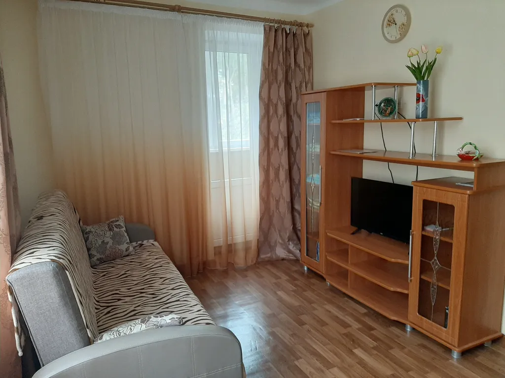 Чистая и уютная однокомнатная квартира в тихом районе — аренда посуточно в Гурзуф