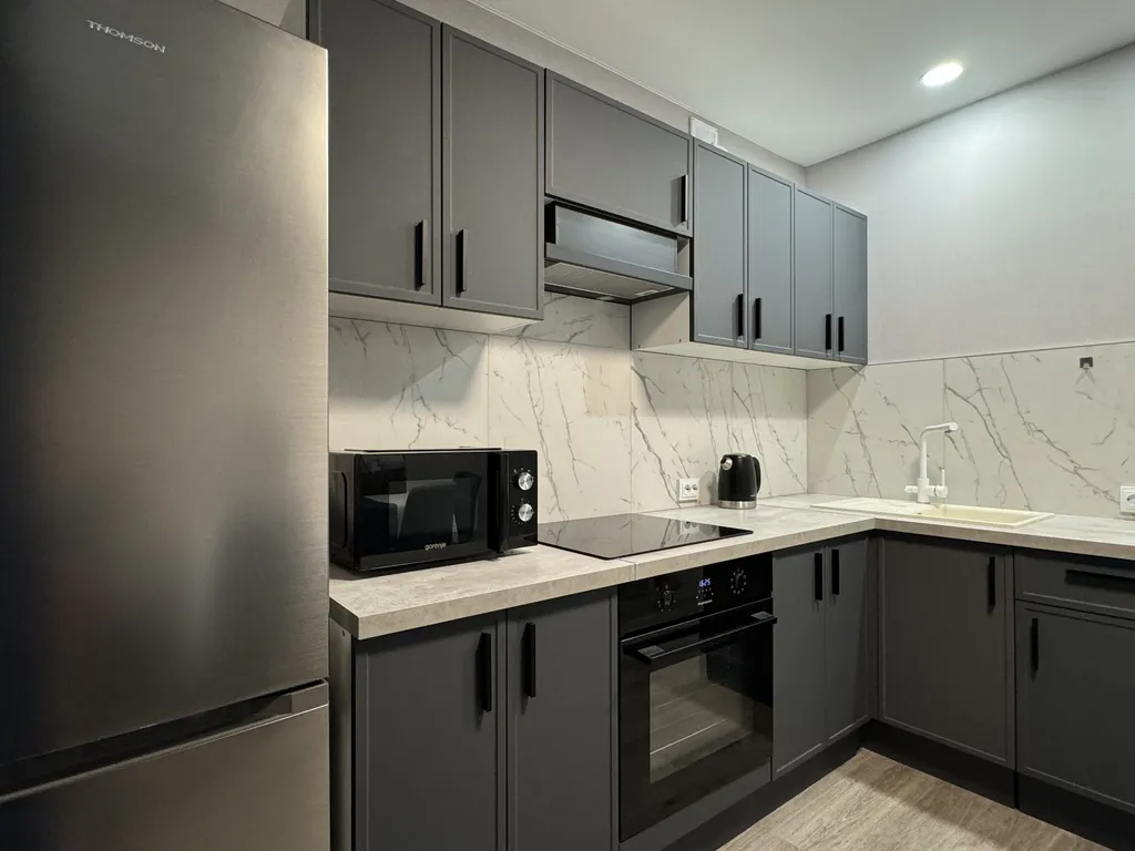 Двухкомнатная квартира с кондиционером рядом ГосЦирк и парк им.Гафури