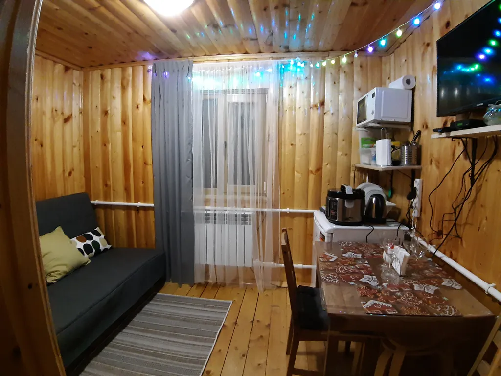 Коттедж Двухкомнатный домик с верандой — Архыз