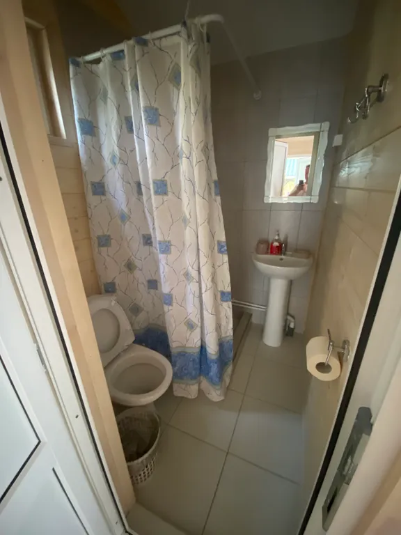 Отдельный домик на 3 человека с кухней