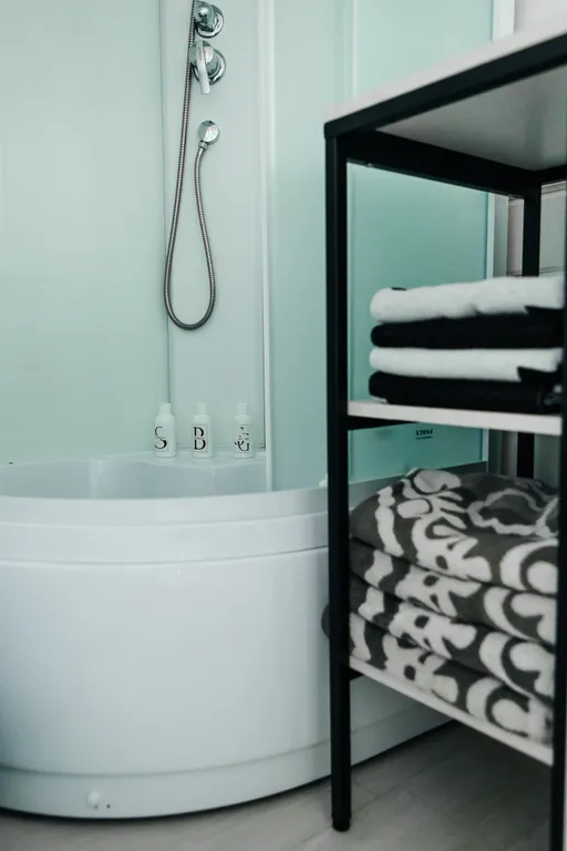 Уютный дом на берегу озера "Прозрачный берег №5"