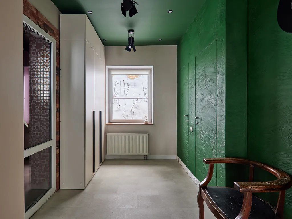 Красивый коттедж у озера для семьи в 20 минутах от города