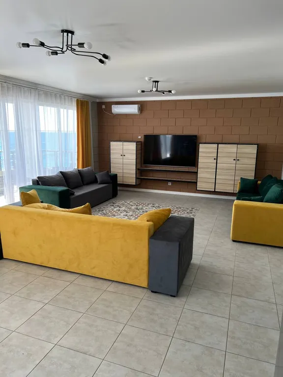 5-комнатная Квартира