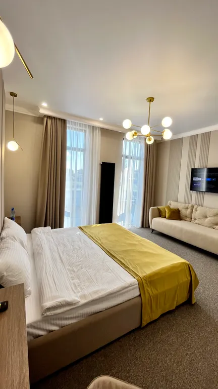 Коттедж с баней, бассейном и бунгало